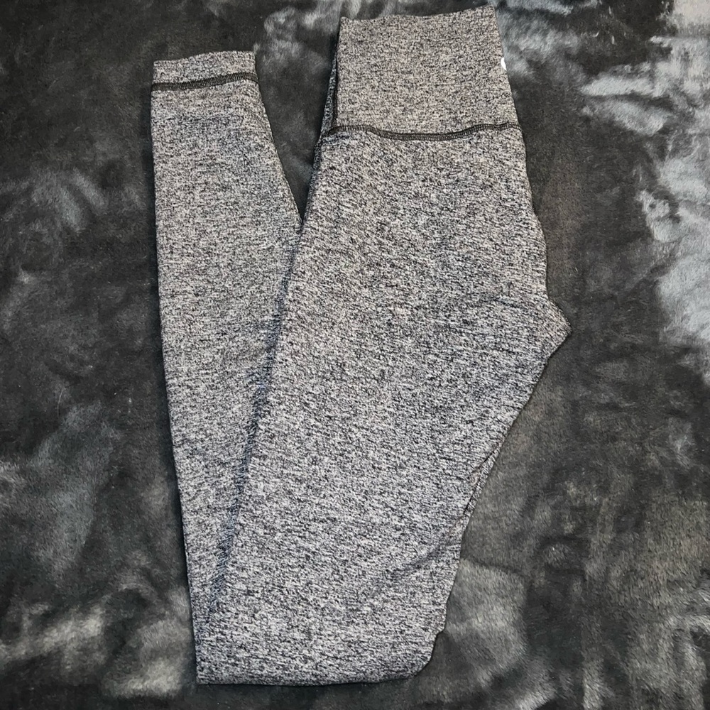 Lululemon heathered grey Wunder under size 2 28”